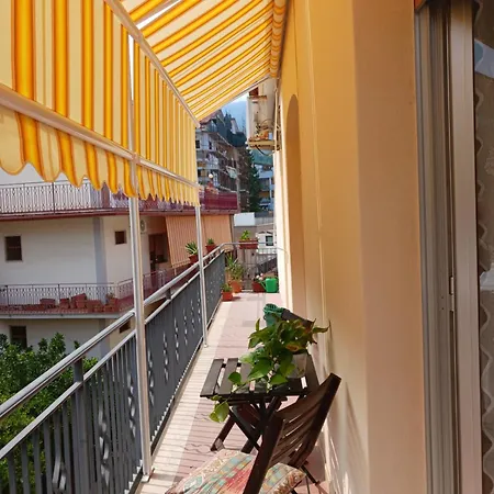 Mungi Bay, Flat With Sea View Roof Top Terrace Giardini Naxos Exterior photo