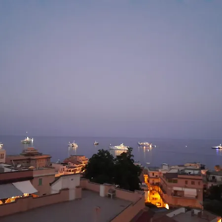 Mungi Bay, Flat With Sea View Roof Top Terrace Giardini Naxos Exterior photo