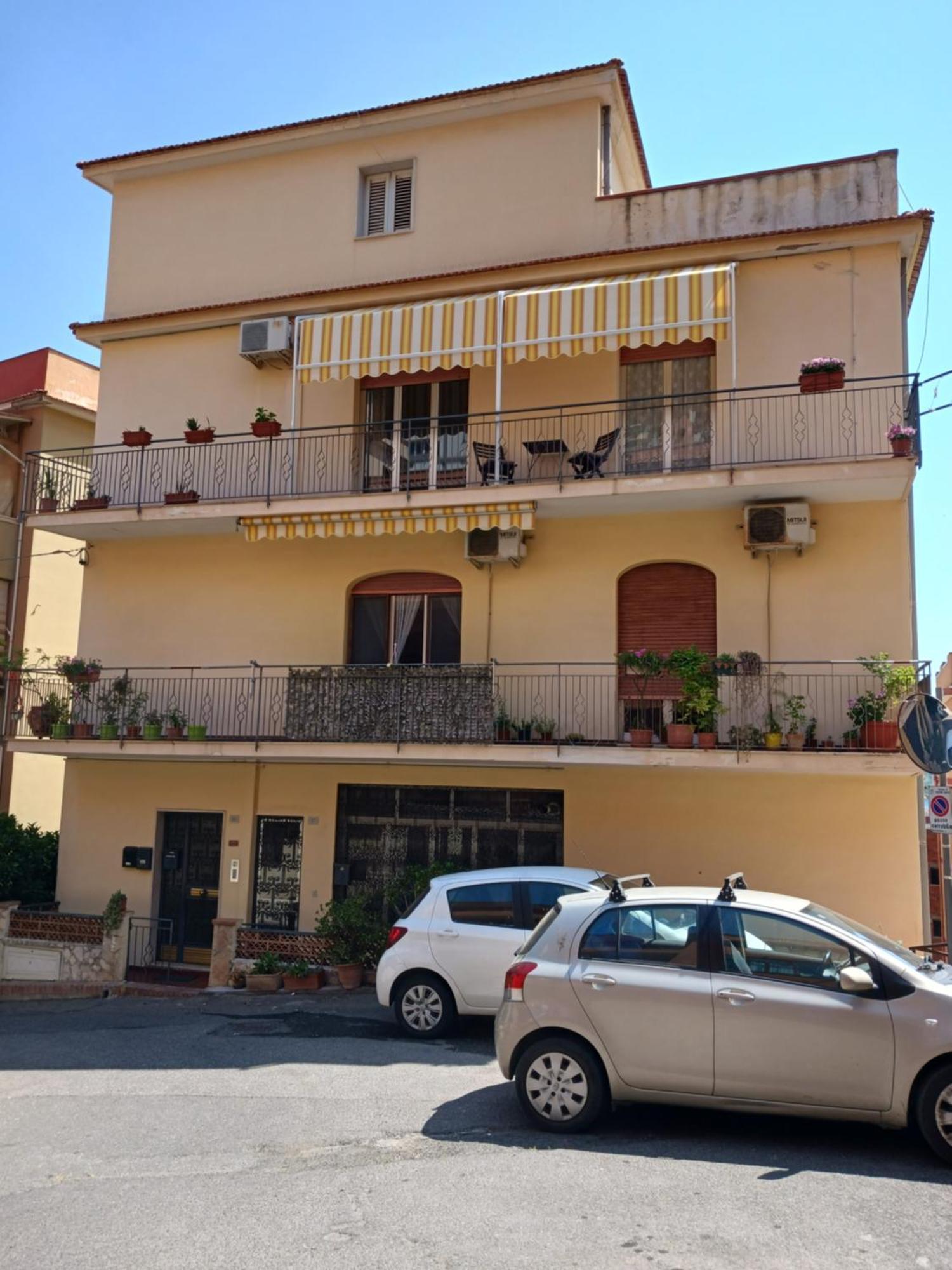 Mungi Bay, Flat With Sea View Roof Terrace Apartment
