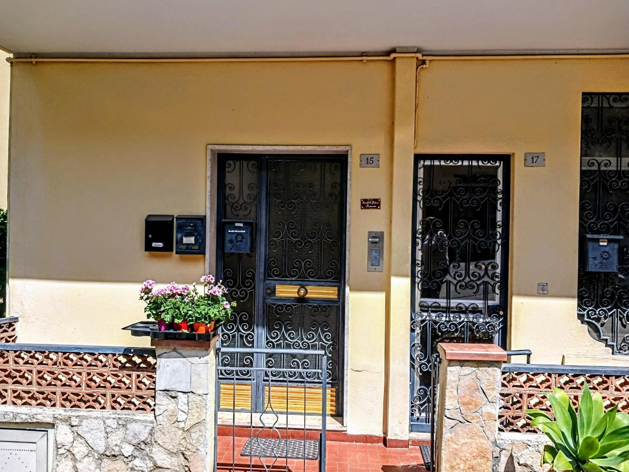 Mungi Bay, Flat With Sea View Roof Terrace
