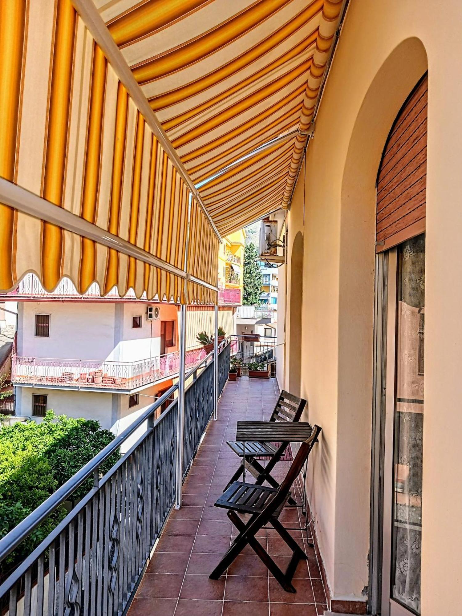 Mungi Bay, Flat With Sea View Roof Terrace * Giardini Naxos
